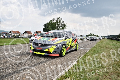 At the Kraljevo autodrome Beranovac, the National Championship in motoring on circular tracks called the Kings' Award 2022 was held.Na kraljevackom autodromu Beranovac odrzan je Nacionalni sampionat u automobilizmu na kruznim stazama pod nazivom Na