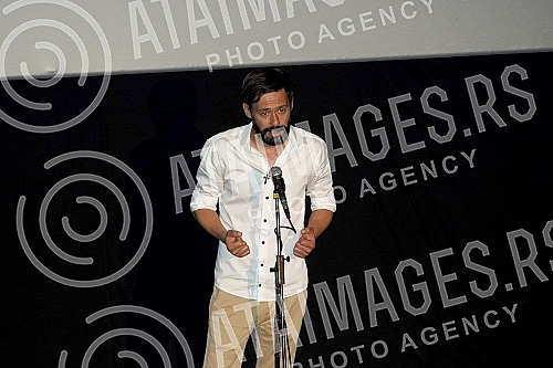 The premiere of the song and the screening of the video 