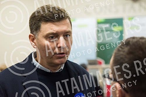 A panel discussion on the topic of social protection and social justice of the representatives Together for Serbia, Let's not drown Belgrade and the European Green Party and the Environmental Uprising was held at the Tami Residence Hotel in Nis.Pan