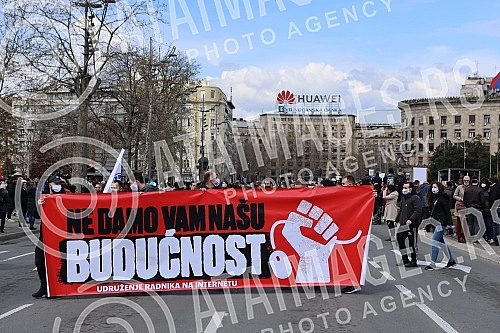 Freelancers protest against the proposal to amend the Law on personal income tax, which was adopted by the Government in front of the National assembly of Serbia.Protest frilensera zbog predloga za izmenu Zakona o porezu na dohodak gradjana koji je