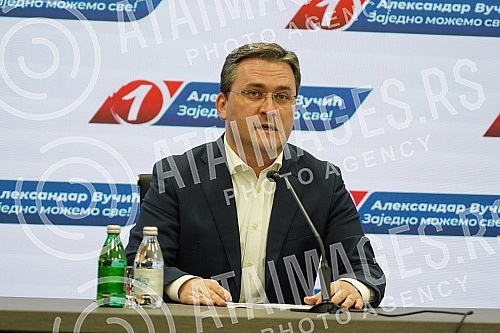 Addressing the media after the completed session of the Presidency of the Serbian Progressive Party.Obaracanje medijima nakon zavrsene sednice Predsednistva Srpske napredne stranke.