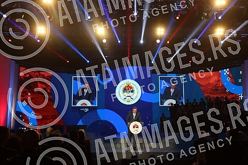 The ceremonial academy marking the Day of the Republika Srpska was held in the Borik Sports Hall in Banja Luka.
Svecana akademija povodom obelezavanja Dana Republike Srpske odrzana je u Sportskoj dvorani Borik u Banjaluci. The ceremonial academy marking the Day of the Republika Srpska was held in the Borik Sports Hall in Banja Luka.
Svecana akademija povodom obelezavanja Dana Republike Srpske odrzana je u Sportskoj dvorani Borik u Banjaluci.