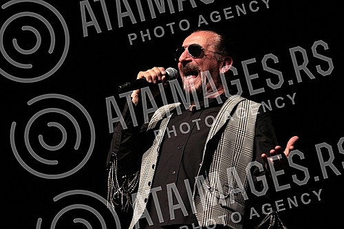 Concert of Zeljko Bebek held in Sava centar.
Koncert Zeljka Bebeka u Sava centru. Concert of Zeljko Bebek held in Sava centar.
Koncert Zeljka Bebeka u Sava centru.