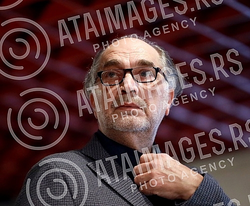 Actor Petar Bozovic was awarded the prize of the Association of dramatic artists of Serbia for his life's work in 2020 - the Dobrica ring award.Glumcu Petru Bozovicu urucena nagrada  Udruzenja dramskih umetnika Srbije za zivotno delo u 2020. godini