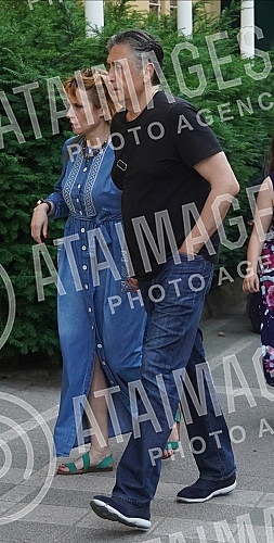 Promotion of the book by Zarko Lausevic Padre, idiot! was held at the Student Cultural Center.
Promocija knjige Zarka Lausevica Padre, idiote! odrzana je u Studentskom kulturnom centru. Promotion of the book by Zarko Lausevic Padre, idiot! was held at the Student Cultural Center.
Promocija knjige Zarka Lausevica Padre, idiote! odrzana je u Studentskom kulturnom centru.