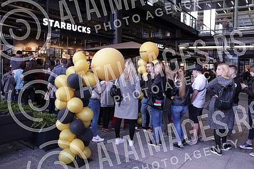 The first Coffee Shop Starbucks opened in Belgrade - Serbia.Prva radnja Starbaks otvoren u Beogradu - Srbiji.