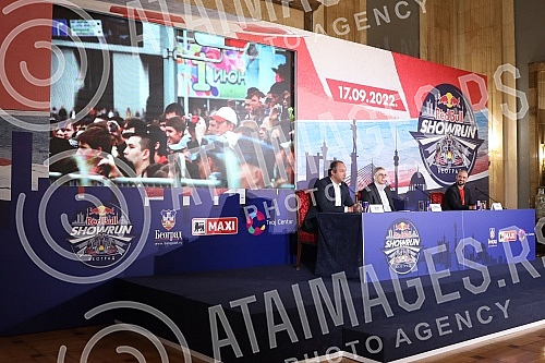 A press conference was held in the Belgrade City Assembly, announcing the F1 Show Run project in Belgrade, an automotive spectacle in which the streets of the Serbian capital will be the basis for a Formula 1 performance.U Skupstini grada Beograda 