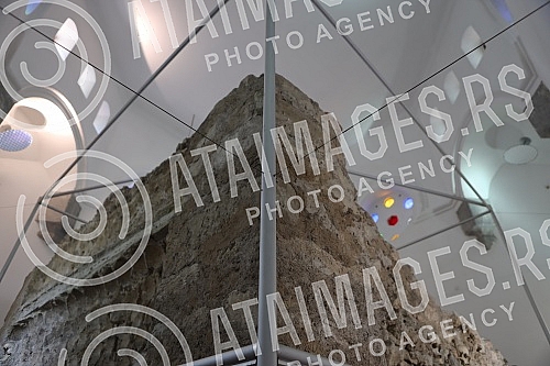 Cele-kula is a monument from the First Serbian Uprising, which was built in revenge by the then Turkish government in Serbia from the skulls of Serbian warriors killed in the battle of Cegra and is classified as a cultural monument of great importanc Cele-kula is a monument from the First Serbian Uprising, which was built in revenge by the then Turkish government in Serbia from the skulls of Serbian warriors killed in the battle of Cegra and is classified as a cultural monument of great importanc