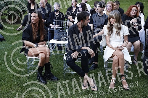 The fashion show transforming 