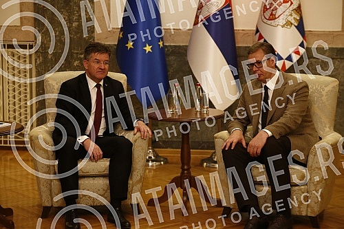 The President of the Republic of Serbia, Aleksandar Vucic, met with the European Union Special Representative for Belgrade-Pristina Dialogue and Other Regional Issues in the Western Balkans, Miroslav Lajcak.Predsednik Republike Srbije Aleksandar Vu