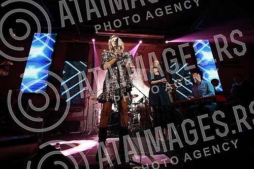 One of the most luxurious voices of the regional music scene, Vanna held her first solo concert in Belgrade in the BitefArtCafe club as part of the tour called 