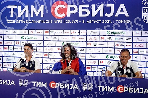 The representative of Serbia in wrestling, Zurab Datunashvili, the winner of the bronze Olympic medal at the Games in Tokyo, arrived in Serbia and on that occasion, a press conference was held at the Nikola Tesla Airport.Reprezentativac Srbije u rv