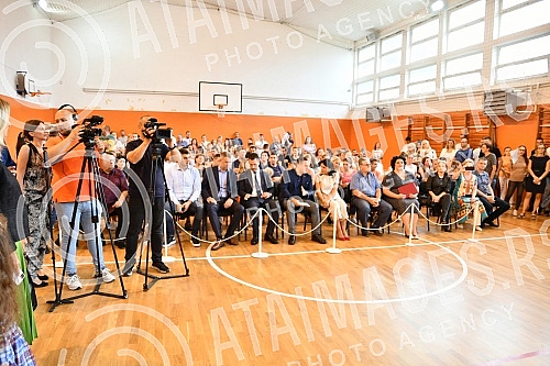 n the occasion of the beginning of the school year, the First Vice-President of the Government of Serbia and the Minister of Education, Science and Technological Development Branko Ruzic visited the 