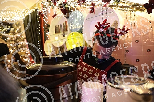 Opening of Vuk's Christmas Corner - the first Christmas concept pop-up store in Belgrade.Otvaranje Vukovog bozicnog kutka - prve Christmas concept pop-up prodavnice u Beogradu.