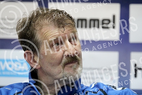 The second leg of senior national team of Serbia and Romania for the World Championship in Croatia 2018.
Revans utakmica seniorskih reprezentacija Srbije i Rumunije za Svetsko prvenstvo u Hrvatskoj 2018. The second leg of senior national team of Serbia and Romania for the World Championship in Croatia 2018.
Revans utakmica seniorskih reprezentacija Srbije i Rumunije za Svetsko prvenstvo u Hrvatskoj 2018.