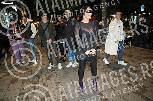 The latest iPhone 14 Pro and iPhone 14 Pro Max phone models have arrived in Serbia, and on this occasion, a special event was organized in the iSTYLE store at midnight, where Seka Aleksic was a guest.Najnoviji iPhone 14 Pro i iPhone 14 Pro Max mode