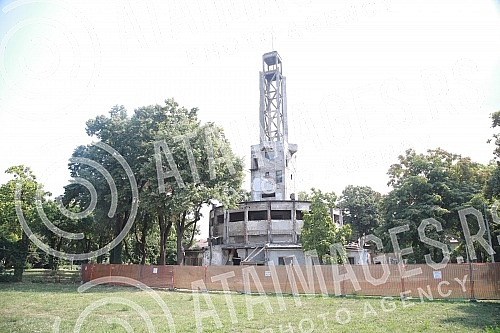 The press conference where the first phase of the reconstruction, adaptation and renovation of the Central Tower building in the Old Fair complex in Belgrade was presented was held in the working rooms of the Old Fair Memorial Center.Konferencija z