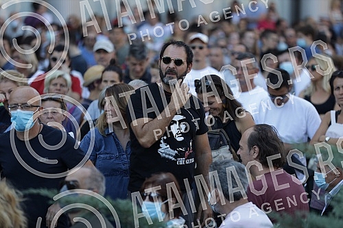 In front of the House of the National Assembly, a protest of several non-governmental organizations began, entitled 