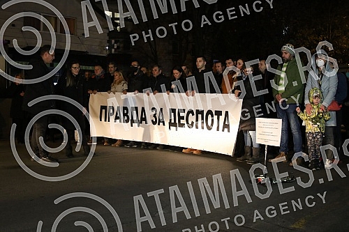Parents, family and friends of little Despot Mrdjic, who was killed in Prvomajska Street in Zemun on November 24, 2020, when his leg was stuck in the door when getting off the bus, gathered tonight, on the anniversary of his death, and blocked traffi Parents, family and friends of little Despot Mrdjic, who was killed in Prvomajska Street in Zemun on November 24, 2020, when his leg was stuck in the door when getting off the bus, gathered tonight, on the anniversary of his death, and blocked traffi