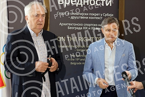 The selector of the Serbian national football team and the winner of the bronze Olympic medal at the Los Angeles Games in 1984, Dragan Stojkovic, visited the exhibition 