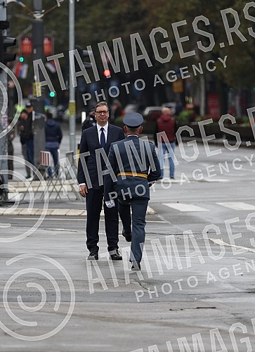 The ceremony for the promotion of the youngest officers of the Serbian Armed Forces was held in front of the House of the National Assembly of the Republic of Serbia.Svecanost povodom promocije najmladjih oficira Vojske Srbije odrzana je ispred Dom