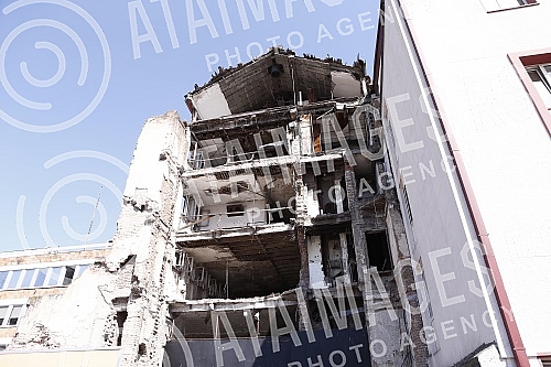 Remembrance, flowers and lighting of candles on the monument 