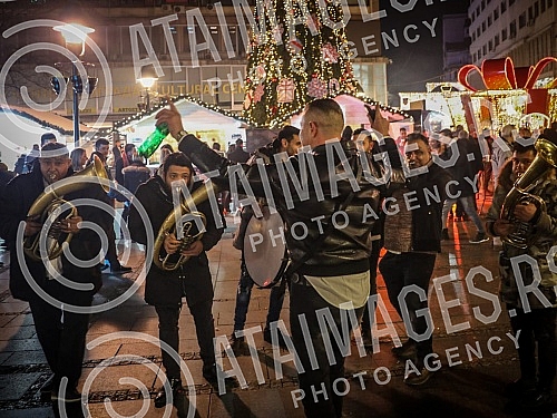 Atmosphere in the center of Belgrade on New Year's Eve.Atmosfera u centru Beograda uoci Nove godine.