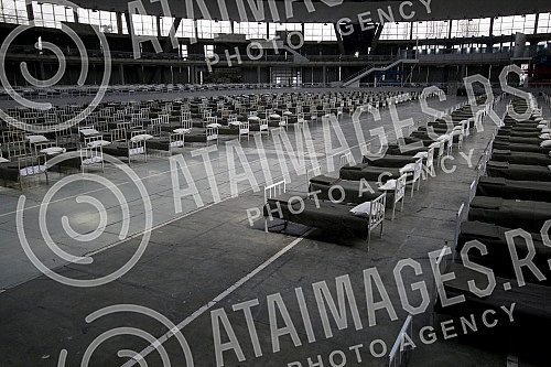 Military beds set up in the halls 1 and 4 of the Belgrade Fair for people with milder sympoms of coronavirus.Vojni kreveti postavjeni u halama 1 i 4 Beogradskog sajma za ljude koji imaju blaze simtome korona virusa.