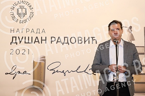 The ceremonial awarding of the newly established Dusan Radovic Award for Literature for Children and Youth was held in the Ceremonial Hall of the Belgrade City Assembly, organized by the Belgrade City Library.U Svecanoj sali Skupstine grada Beograd