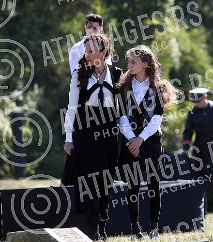 The Jajinci Memorial Park marked the Day of Remembrance for the suffering of Serbs, Roma and Jews at that site in the Second World War, and the state commemorative ceremony was led by Prime Minister Ana Brnabic.U Spomen-parku Jajinci obelezen je Da