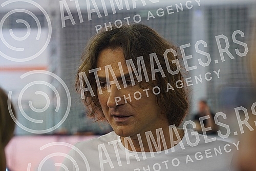 As part of the 64th International Fair of Technology and Technical Achievements at the Belgrade Fair, in Hall 3 at the PR-DC stand (Pink Research & Development Center), DJ Zex played music at the After Work Matinee.U okviru 64. Medjunarodnog sajma 