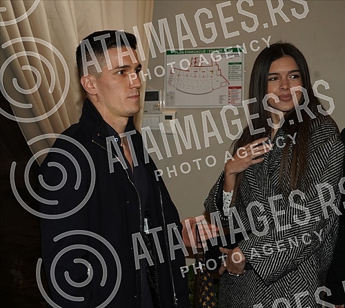 Singer Katarina Grujic and football player Marko Gobeljic became the parents of daughter Katja yesterday, and on that happy occasion, a celebration was held tonight at the Topciderac restaurant. Singer Katarina Grujic and football player Marko Gobeljic became the parents of daughter Katja yesterday, and on that happy occasion, a celebration was held tonight at the Topciderac restaurant.