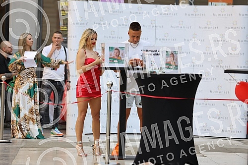 The humanitarian foundation Humanist organized the event, which aims to raise funds for the treatment of a boy named Jakov Kovacic, who suffers from bronchopulmonary dysplasia, and who is one of the children within the Be Human Foundation.Humanitar