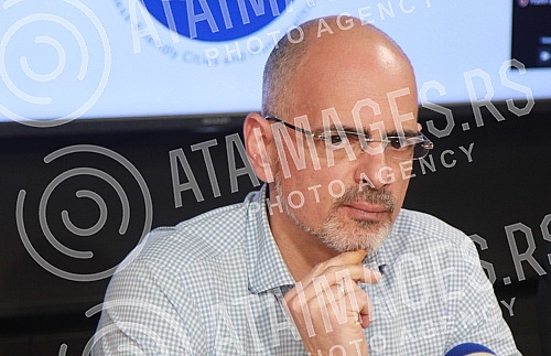 A meeting of the Club of Cities and Municipalities was held in NALED Lab.U NALED labu je odrzana sednica Kluba gradova i opstina.