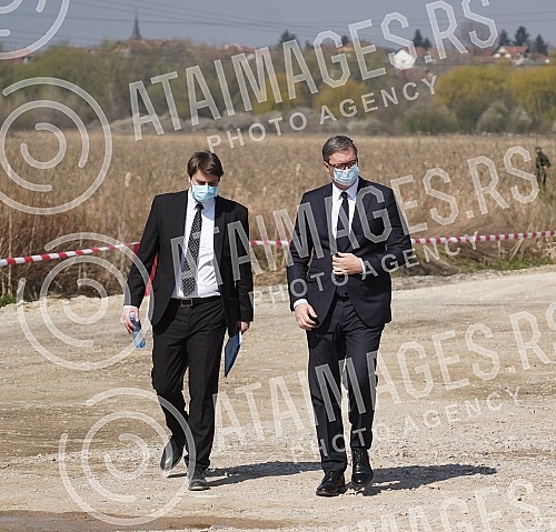The President of the Republic of Serbia, Aleksandar Vucic, attended the celebration of the beginning of works on the section of the road New Belgrade - Surcin (continuation of the highway E-763 Milos Veliki).
Predsednik Republike Srbije Aleksandar V The President of the Republic of Serbia, Aleksandar Vucic, attended the celebration of the beginning of works on the section of the road New Belgrade - Surcin (continuation of the highway E-763 Milos Veliki).
Predsednik Republike Srbije Aleksandar V