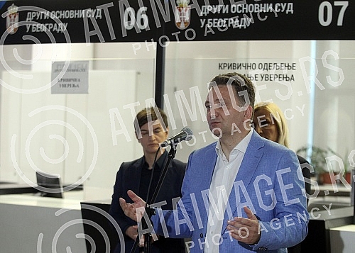 The Prime Minister of the Republic of Serbia, Ana Brnabic, attended the promotion of the eCertification service in the Second Basic Court in Belgrade. Predsednica Vlade Republike Srbije Ana Brnabic prisustvovala je promociji usluge eUverenje u Drug