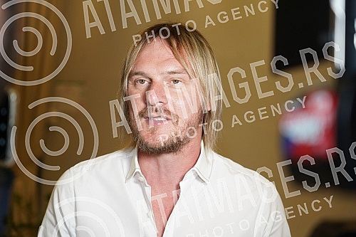 The fourth donor council of the Humanitarian Organization of Serbs for Serbs was organized in the restaurant Topciderac.
Cetvrto donatorsko vece Humanitarne organizacije Srbi za Srbe organizovano je u restoranu Topciderac. The fourth donor council of the Humanitarian Organization of Serbs for Serbs was organized in the restaurant Topciderac.
Cetvrto donatorsko vece Humanitarne organizacije Srbi za Srbe organizovano je u restoranu Topciderac.