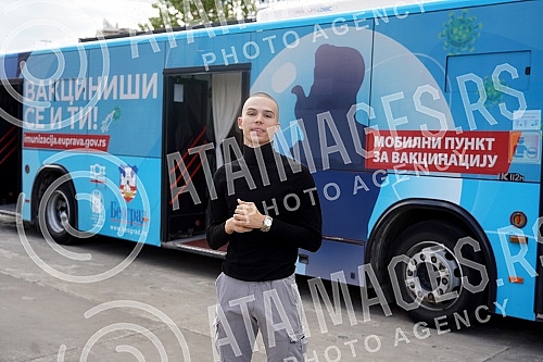 Rapper Mihajlo Veruovic - Voyage, as part of the action that Skymusic is implementing in cooperation with the City of Belgrade, pointed out the importance of vaccination in front of the 