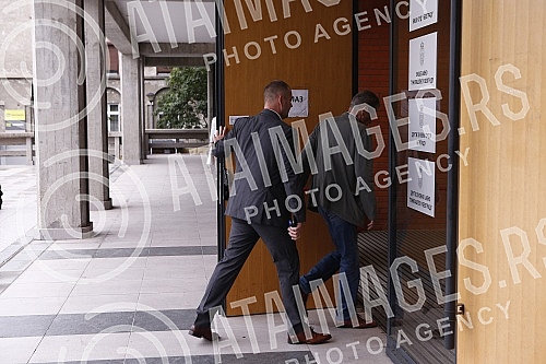 The High Court in Belgrade will issue a first-instance verdict to the former deputy head of the SBPOK, Goran Papic, on charges that in April 2020 he urged the return of the confiscated armored vehicle to Marko Miljkovic, who is now accused of organiz