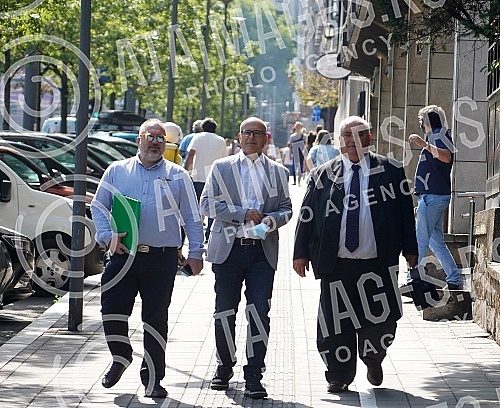 On the occasion of all the lies of the mafia clan of Veljko Belivuk and tycoon politicians close to them and their media in the country and abroad, the vice president of the SNS Main Board Milos Vucevic filed a criminal complaint against Serbian Pres