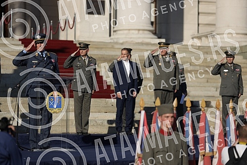 The general rehearsal of the ceremony on the occasion of the promotion of the youngest officers of the Serbian Army was held in front of the House of the National Assembly.Generalna proba svecanosti povodom promocije najmladjih oficira Vojske Srbij