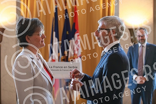 At the residence of the French Embassy, ââAmbassador Pierre Cochard presented the highest French decoration, the National Order of the Legion of Honor in the rank of Knight, to the Secretary General of the Europa Nostra organization Sneski Quaedv At the residence of the French Embassy, ââAmbassador Pierre Cochard presented the highest French decoration, the National Order of the Legion of Honor in the rank of Knight, to the Secretary General of the Europa Nostra organization Sneski Quaedv