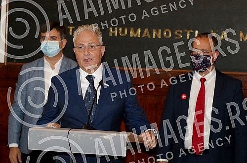 For the tenth time, the US Embassy in Serbia, in cooperation with the  Red Cross of Serbia, marked the anniversary of the tragic attacks on New York and Washington by organizing an action of voluntary blood donation.Ambasada SAD u Srbiji je po deset