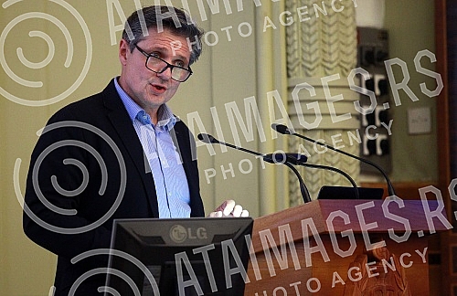 A day dedicated to Vasko Popa and the 100th anniversary of his birth (192219912022) was organized in the Ceremonial Hall of the Serbian Academy of Sciences and Arts.
Dan posvecen Vasku Popi i 100. godisnjici od rodjenja (192219912022) organizov A day dedicated to Vasko Popa and the 100th anniversary of his birth (192219912022) was organized in the Ceremonial Hall of the Serbian Academy of Sciences and Arts.
Dan posvecen Vasku Popi i 100. godisnjici od rodjenja (192219912022) organizov