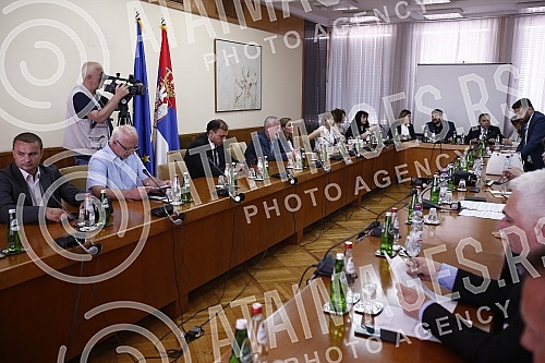 The session of the Coordination of National Minority Councils on the upcoming census was held at the Palace of Serbia, and was attended by representatives of national councils, the Ministry of Human and Minority Rights and Social Dialogue and the Rep