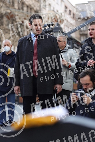 In Knez Mihailova Street, near the Russian Tsar restaurant, a press conference was held by the president of the movement In Knez Mihailova Street, near the Russian Tsar restaurant, a press conference was held by the president of the movement