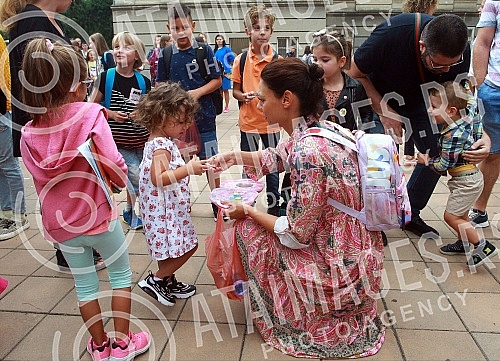 First Vice-President of the Government of Serbia and Minister of Education, Science and Technological Development Branko Ruzic visited the students and teachers of 