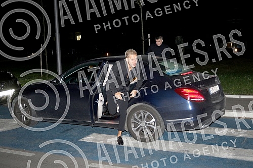 Fire of substation supplying electricity to raft Consulate on which Saa Kovacevic is supposed to sing tonight.Zapaljena trafostaniai koja strujom snabdeva splav Konzulat na kome veceras treba da nastupa Sasa Kovacevic. Fire of substation supplying electricity to raft Consulate on which Saa Kovacevic is supposed to sing tonight.Zapaljena trafostaniai koja strujom snabdeva splav Konzulat na kome veceras treba da nastupa Sasa Kovacevic.