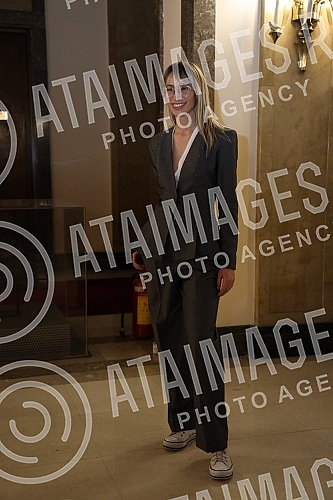 The fashion show of sustainable fashion by Verica Rakocevic, Tamara Jaric and Igor Todorovic was held in the ceremonial Hall of the Belgrade City Assembly, organized by the Fabrika agency.Modna revija odrzive mode Verice Rakocevic, Tamare Jaric i I