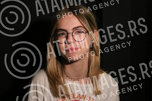 The first Festival of Children's Acting Achievements in Films and TV Series FEDEG and the award ceremony were held at the Small Theater Dusko Radovic.Prvi Festival decijih glumackih ostvarenja u filmovima i TV serijama FEDEG i dodela nagrada odrzan